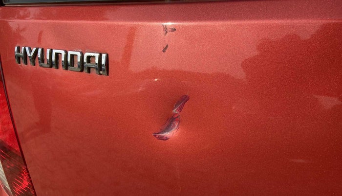 2010 Hyundai i10 MAGNA 1.2, Petrol, Manual, 76,727 km, Dicky (Boot door) - Slightly dented