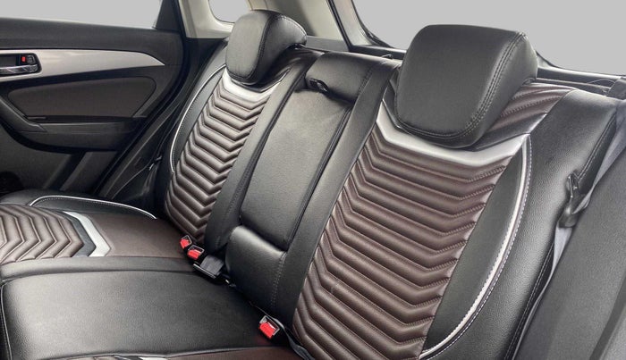 2022 Toyota URBAN CRUISER Premium AT, Petrol, Automatic, 1,097 km, Right Side Rear Door Cabin