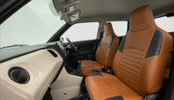 2022 Maruti New Wagon-R ZXI 1.2, Petrol, Manual, 25,946 km, Right Side Front Door Cabin