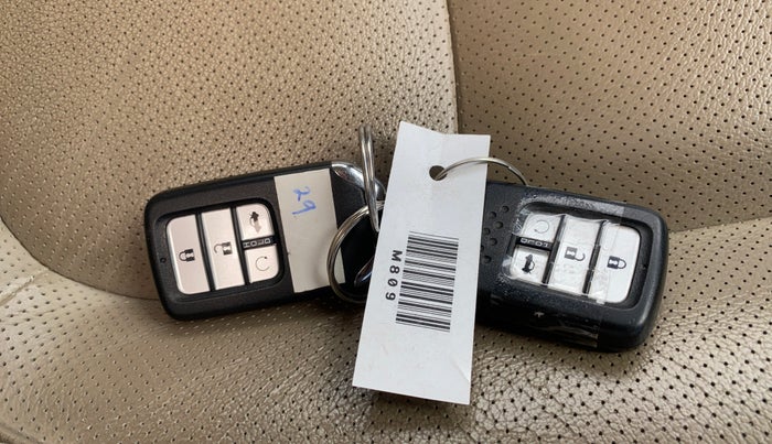 2019 Honda Civic 1.8L I-VTEC VX CVT, Petrol, Automatic, 42,253 km, Key Close Up