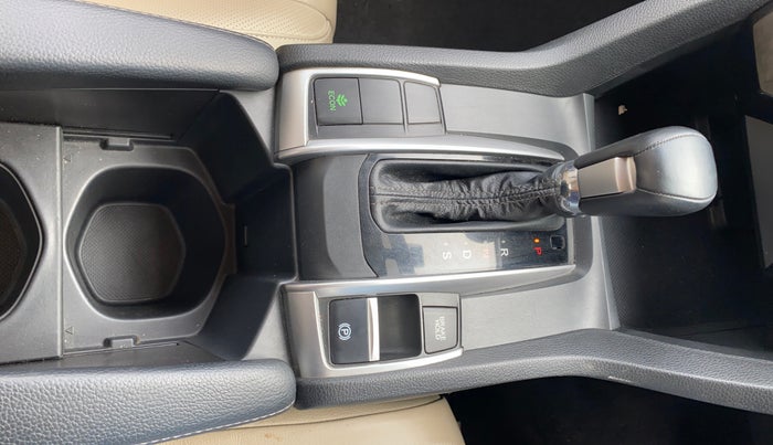 2019 Honda Civic 1.8L I-VTEC VX CVT, Petrol, Automatic, 42,253 km, Gear Lever