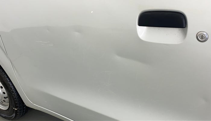 2020 Maruti New Wagon-R LXI 1.0 L, Petrol, Manual, 2,713 km, Front passenger door - Slightly dented