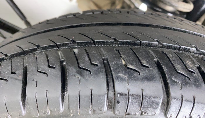 2019 Maruti Eeco 5 STR CNG WITH AC PLUSHTR, CNG, Manual, 42,502 km, Left Rear Tyre Tread