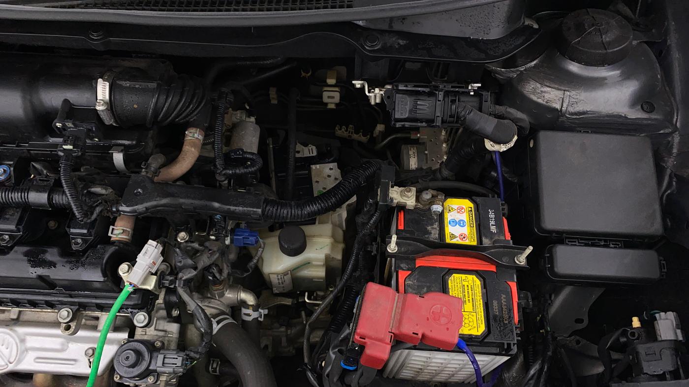 2023 Maruti Dzire VXI AMT, Petrol, Automatic, 29,705 km, Engine View - Left