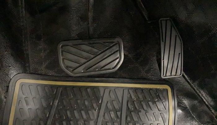 2023 Maruti Dzire VXI AMT, Petrol, Automatic, 29,705 km, Pedals