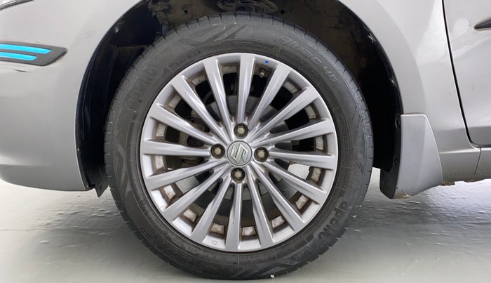 2017 Maruti Ciaz ALPHA 1.3 DDIS SHVS, Diesel, Manual, 59,898 km, Left Front Wheel
