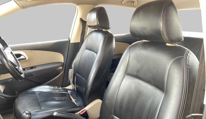 2014 Volkswagen Polo HIGHLINE1.5L DIESEL, Diesel, Manual, 77,907 km, Right Side Front Door Cabin