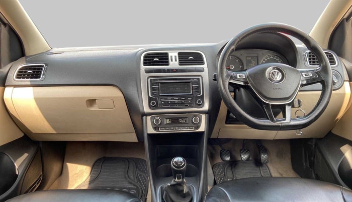 2014 Volkswagen Polo HIGHLINE1.5L DIESEL, Diesel, Manual, 77,907 km, Dashboard