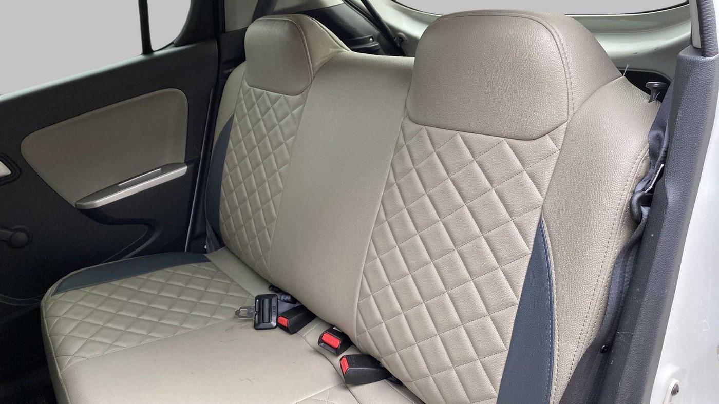 2017 Maruti Alto K10 VXI OPT, Petrol, Manual, 75,094 km, Right Side Rear Door Cabin