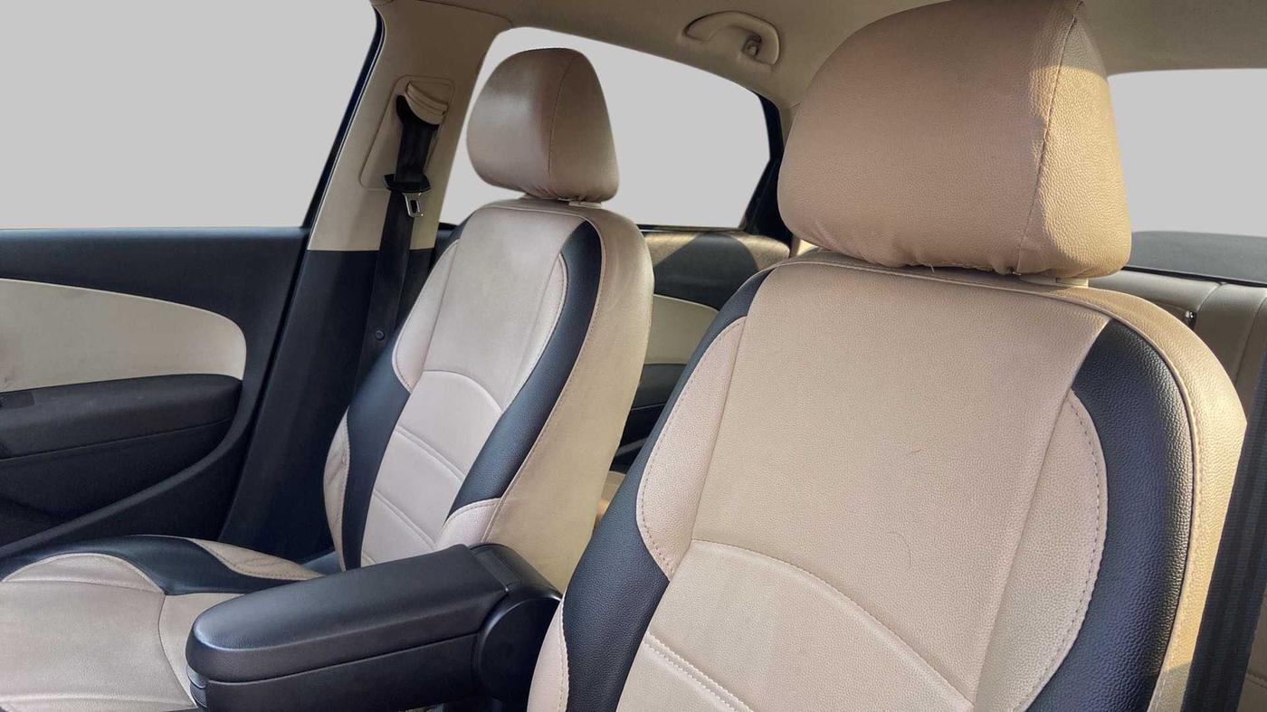 2019 Skoda Rapid 1.6 MPI MT ACTIVE, Petrol, Manual, 41,102 km, Right Side Front Door Cabin
