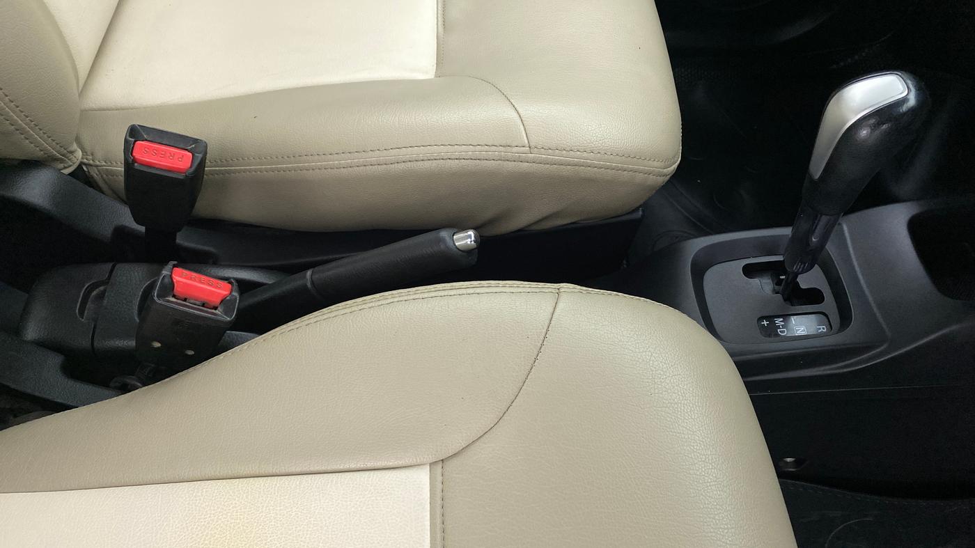 2018 Maruti Wagon R 1.0 VXI AMT, Petrol, Automatic, 34,403 km, Gear Lever