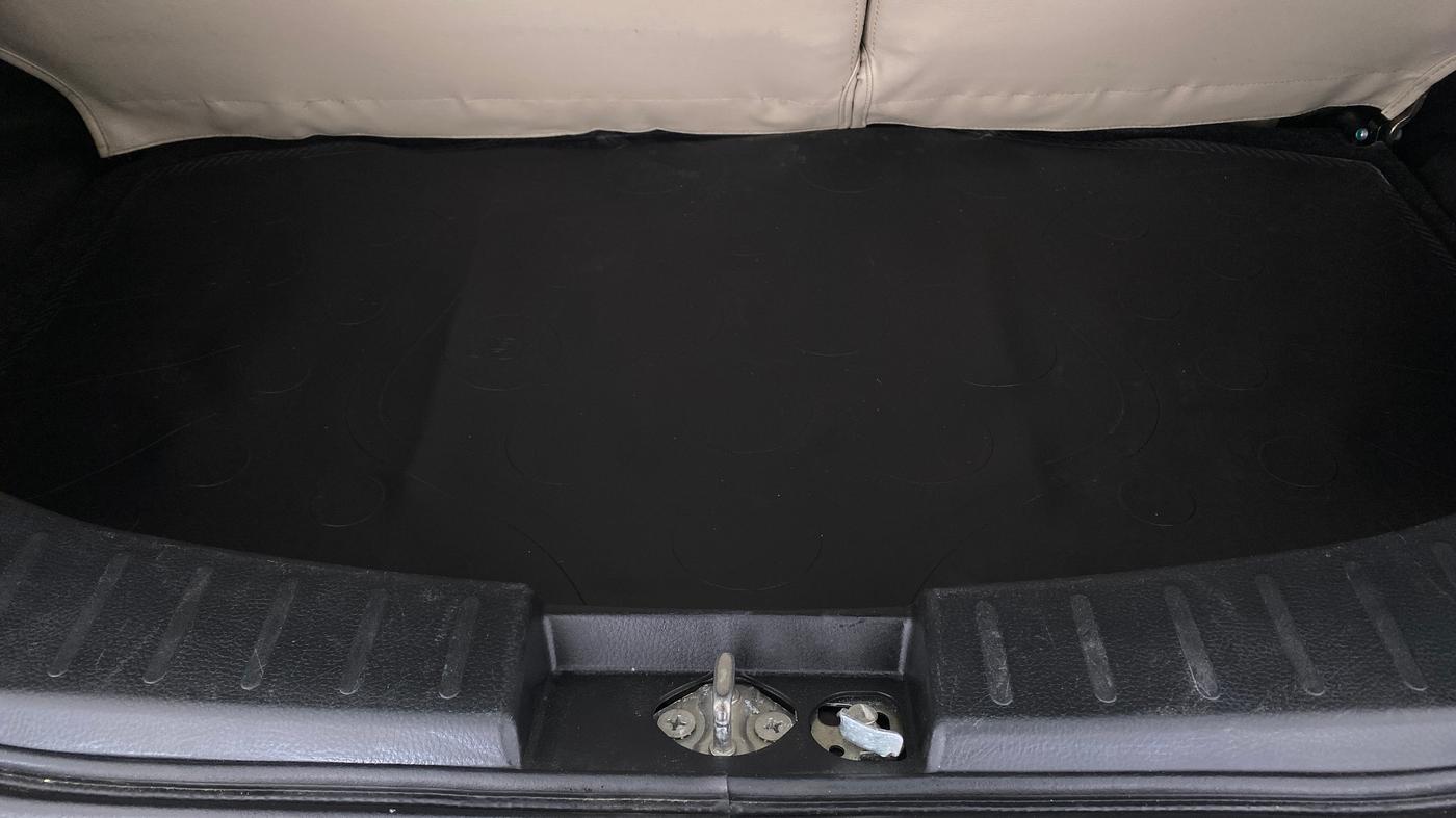 2018 Maruti Wagon R 1.0 VXI AMT, Petrol, Automatic, 34,403 km, Boot Inside