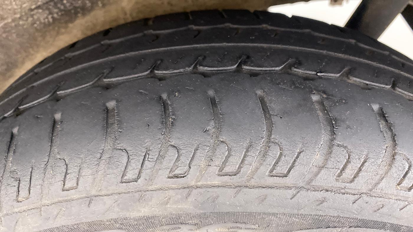 2018 Maruti Wagon R 1.0 VXI AMT, Petrol, Automatic, 34,403 km, Left Rear Tyre Tread