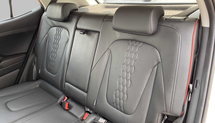 2022 Hyundai Creta 1.4 SX(O) TURBO GDI DCT, Petrol, Automatic, 3,047 km, Right Side Rear Door Cabin