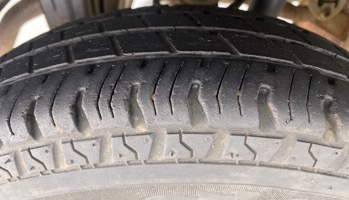 2013 Maruti Alto 800 LXI, Petrol, Manual, 41,306 km, Right Rear Tyre Tread