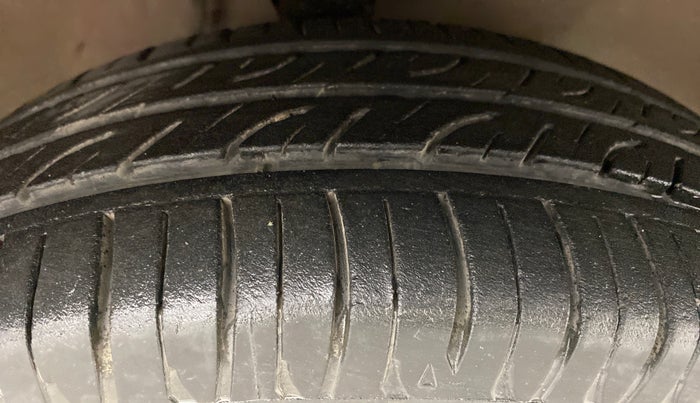 2010 Maruti Alto K10 VXI, Petrol, Manual, 54,671 km, Right Front Tyre Tread