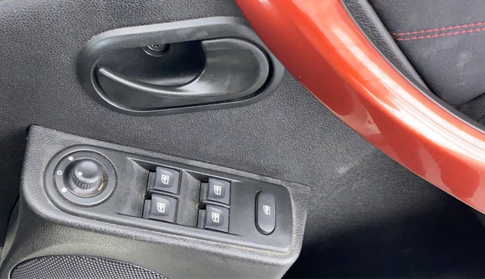 2018 Renault Duster RXS 85 PS, Diesel, Manual, 55,448 km, Right front window switch / handle - Child Switch not working for windows