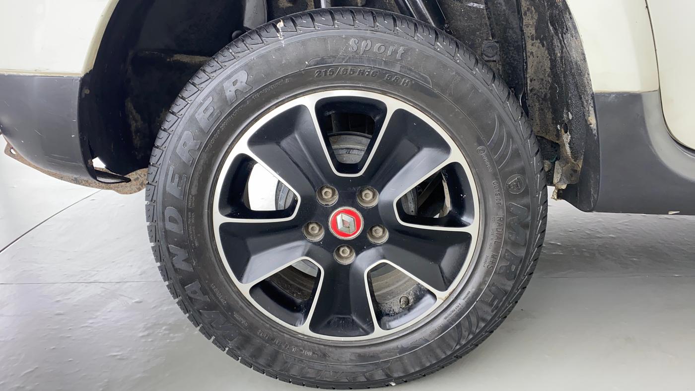 2018 Renault Duster RXS 85 PS, Diesel, Manual, 55,448 km, Right Rear Wheel