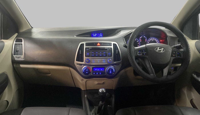 2013 Hyundai i20 SPORTZ 1.2 VTVT, Petrol, Manual, 70,466 km, Dashboard