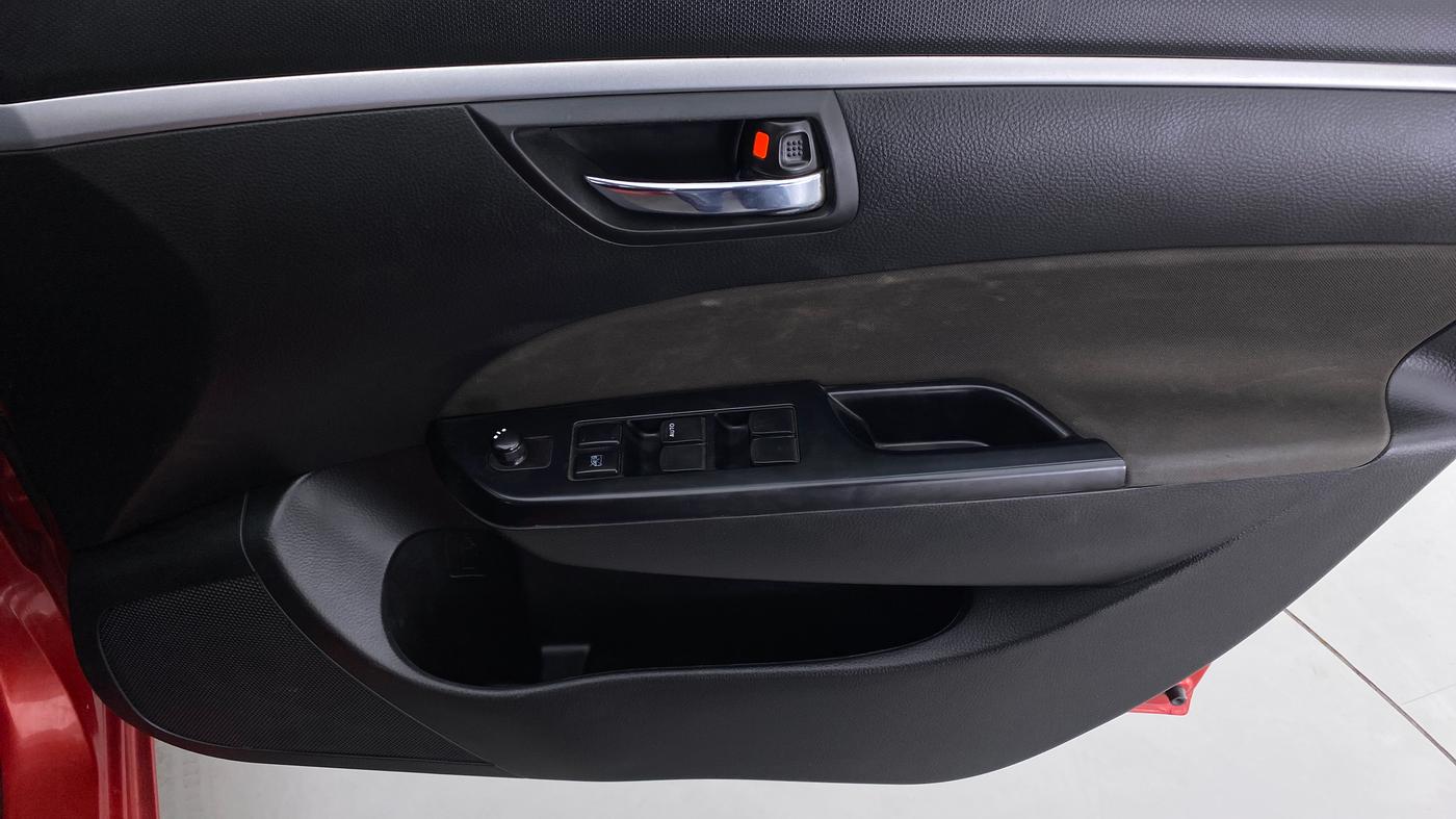 2013 Maruti Swift VXI D, Petrol, Manual, 37,446 km, Driver Side Door Panels Control