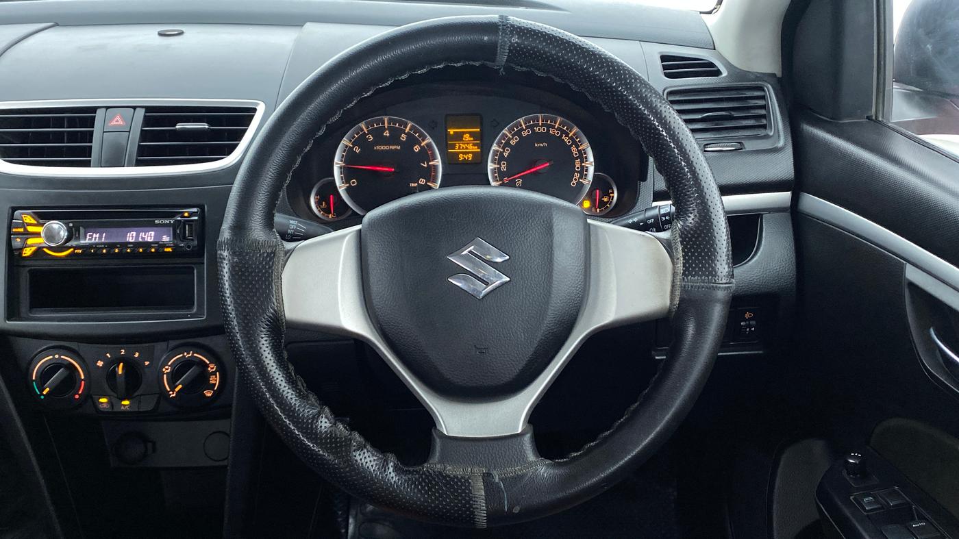 2013 Maruti Swift VXI D, Petrol, Manual, 37,446 km, Steering Wheel Close Up