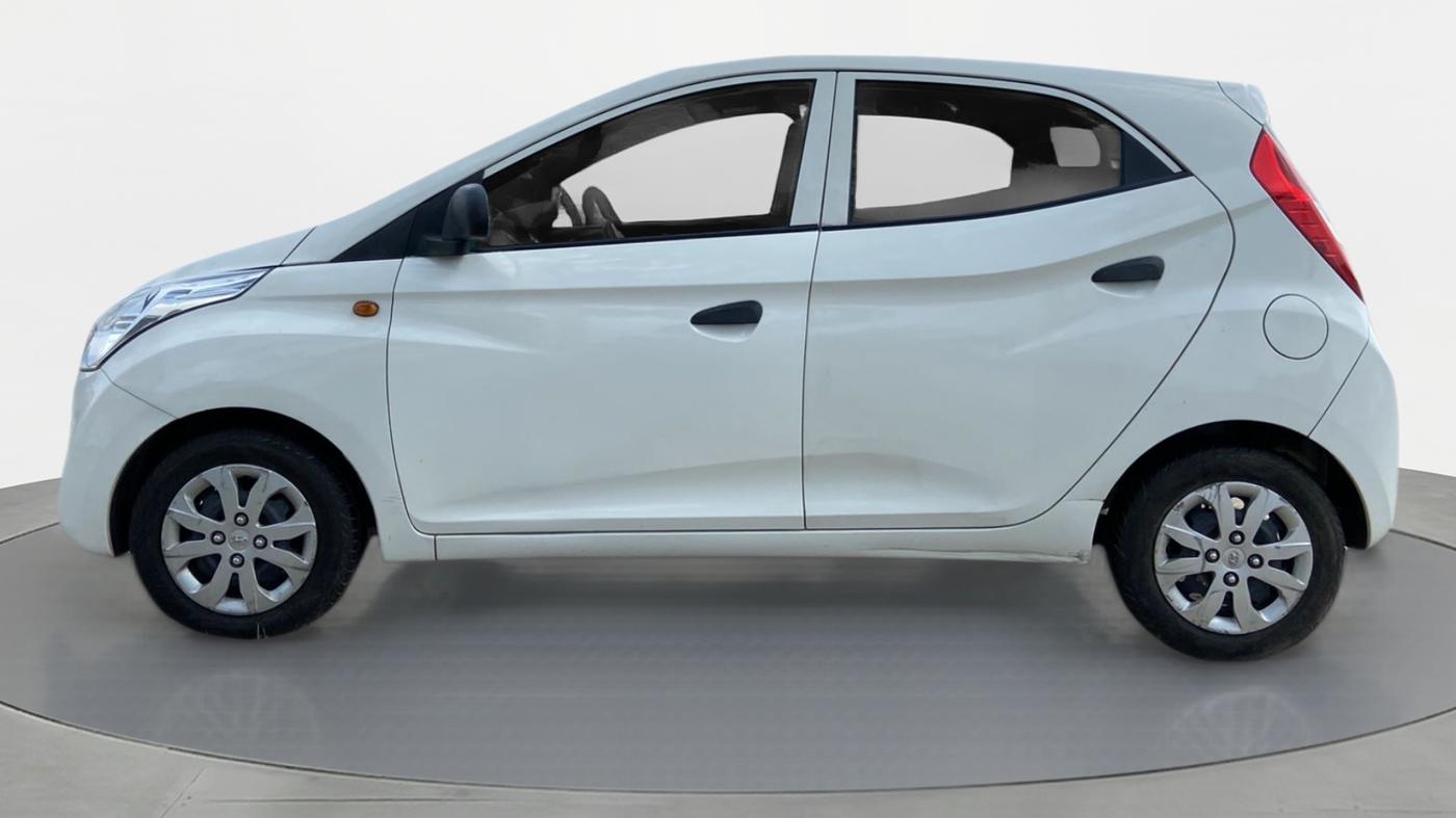 2017 Hyundai Eon MAGNA PLUS, Petrol, Manual, 33,425 km, Left Side