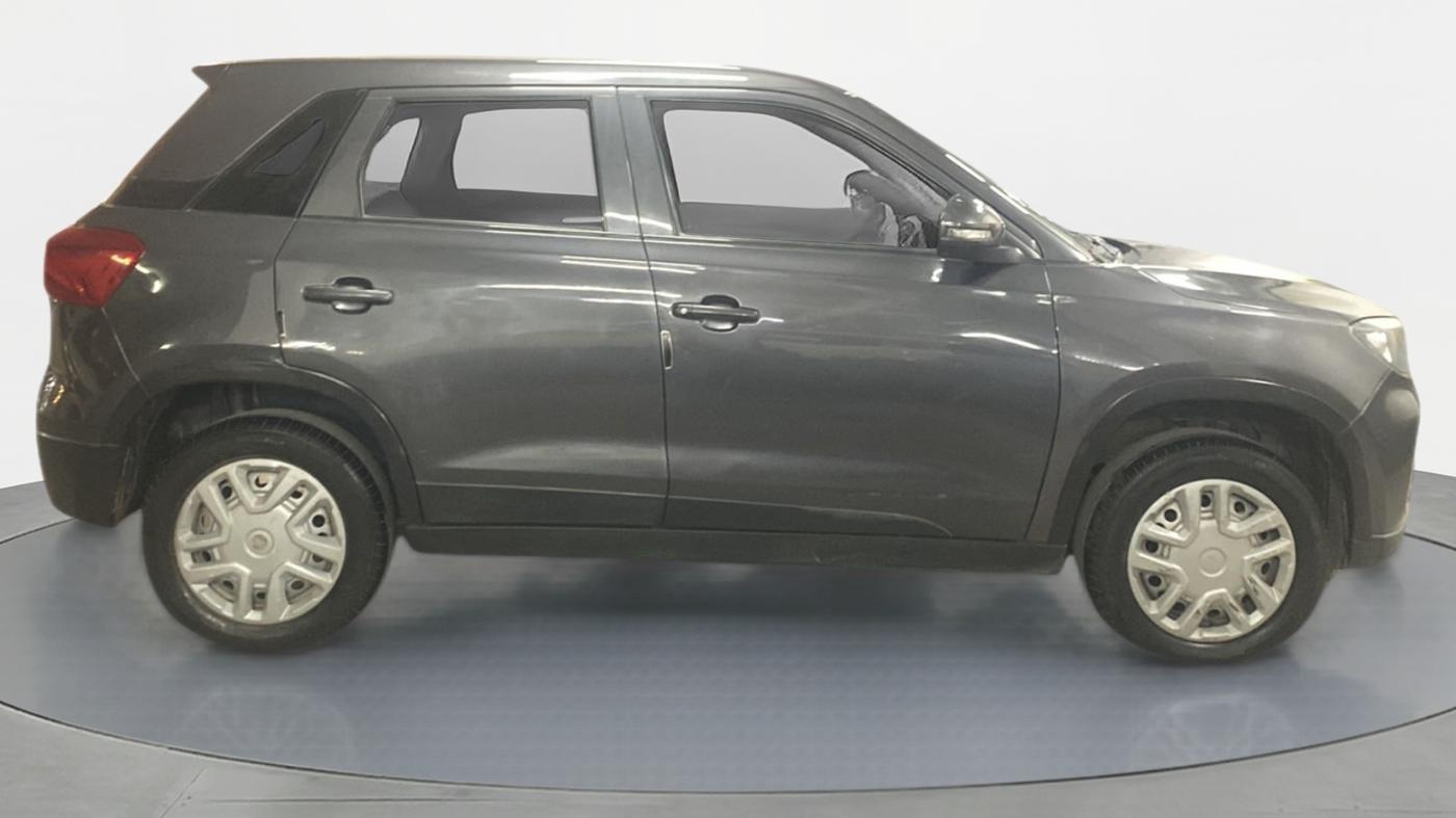2020 Maruti Vitara Brezza LXI, Petrol, Manual, 41,796 km, Right Side View