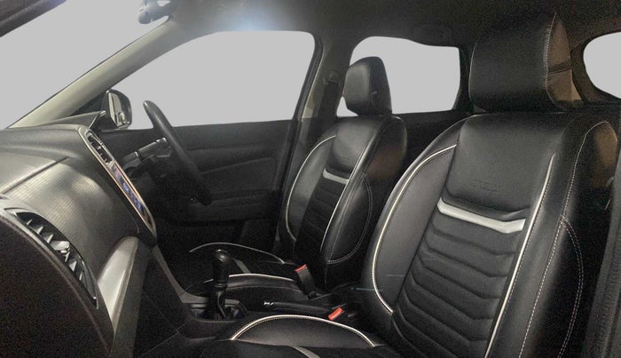 2020 Maruti Vitara Brezza LXI, Petrol, Manual, 41,796 km, Right Side Front Door Cabin