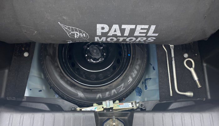 2017 Maruti Baleno DELTA PETROL 1.2, CNG, Manual, 42,603 km, Spare Tyre
