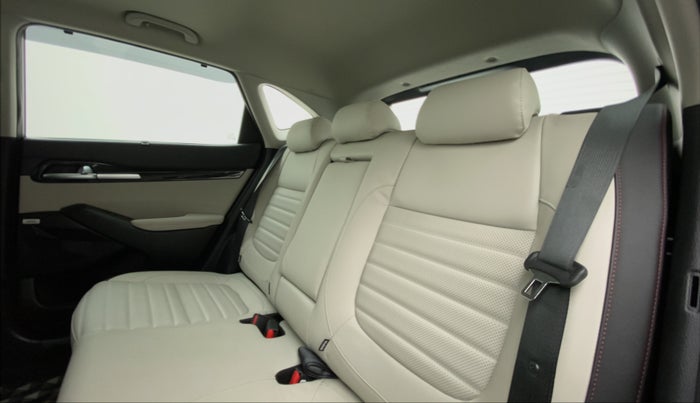 2019 KIA SELTOS GTX + AT PETROL, Petrol, Automatic, 20,453 km, Right Side Rear Door Cabin