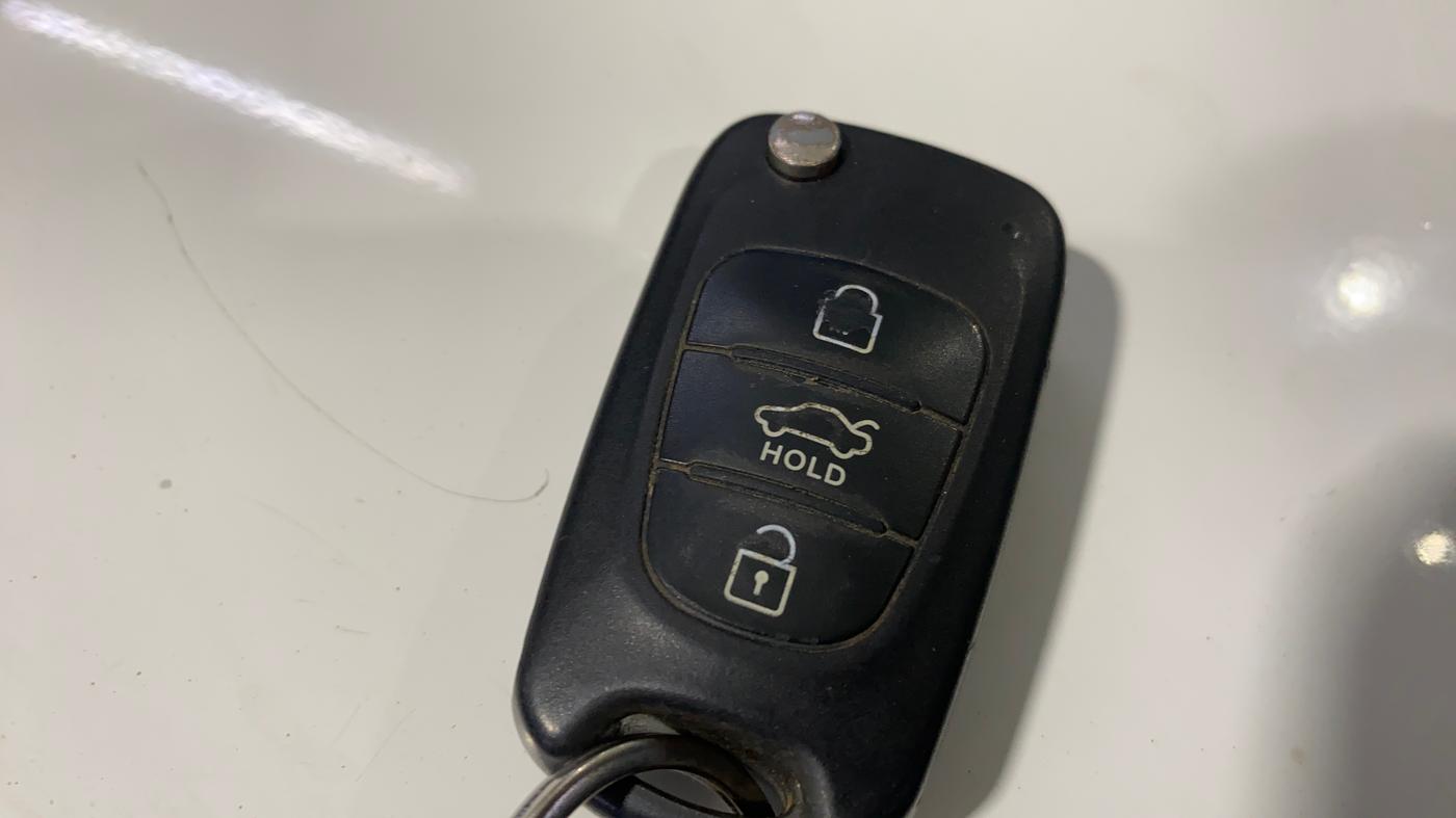 2015 Hyundai i10 SPORTZ 1.1, Petrol, Manual, 44,752 km, Key Close Up
