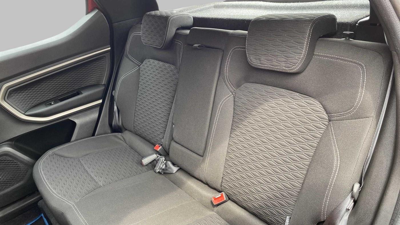 2021 Renault Kiger RXZ AMT 1.0 DUAL TONE, Petrol, Automatic, 8,037 km, Right Side Rear Door Cabin