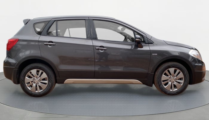 2016 Maruti S Cross ALPHA 1.3, Diesel, Manual, 81,603 km, Right Side View