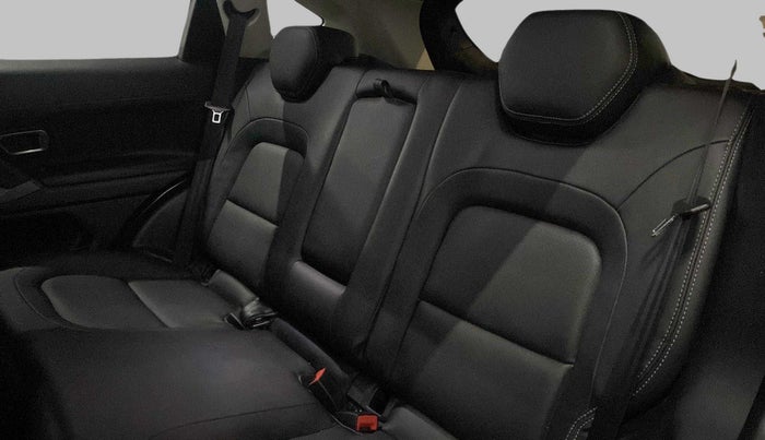 2020 Tata Harrier XZ+ DARK EDITION, Diesel, Manual, 25,072 km, Right Side Rear Door Cabin