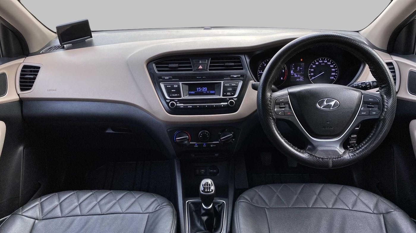 2018 Hyundai Elite i20 SPORTZ 1.4, Diesel, Manual, 26,434 km, Dashboard