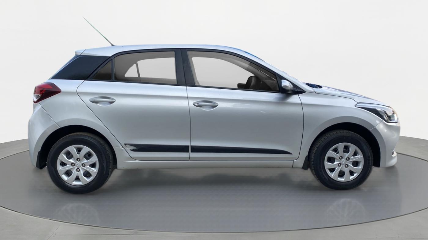 2018 Hyundai Elite i20 SPORTZ 1.4, Diesel, Manual, 26,434 km, Right Side View