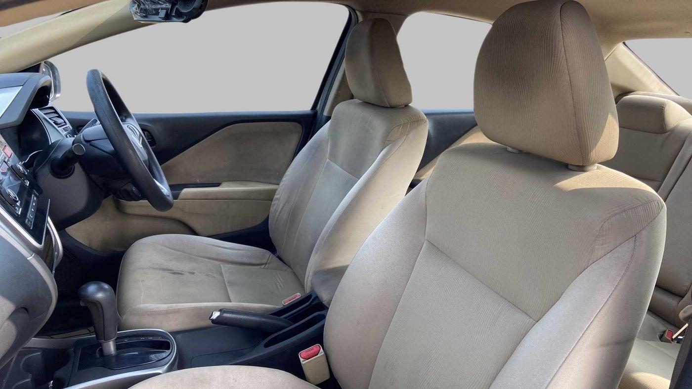 2014 Honda City SV CVT PETROL, Petrol, Automatic, 57,075 km, Right Side Front Door Cabin