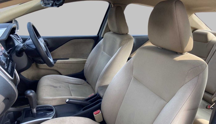 2014 Honda City SV CVT PETROL, Petrol, Automatic, 57,075 km, Right Side Front Door Cabin