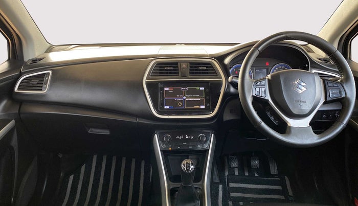 2017 Maruti S Cross ALPHA 1.3, Diesel, Manual, 44,425 km, Dashboard