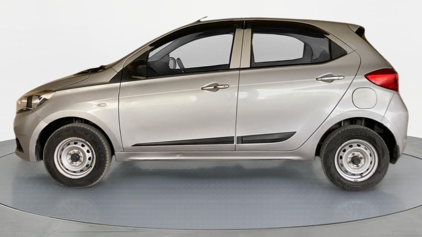 2018 Tata Tiago XE 1.05 REVOTORQ, Diesel, Manual, 91,541 km, Left Side