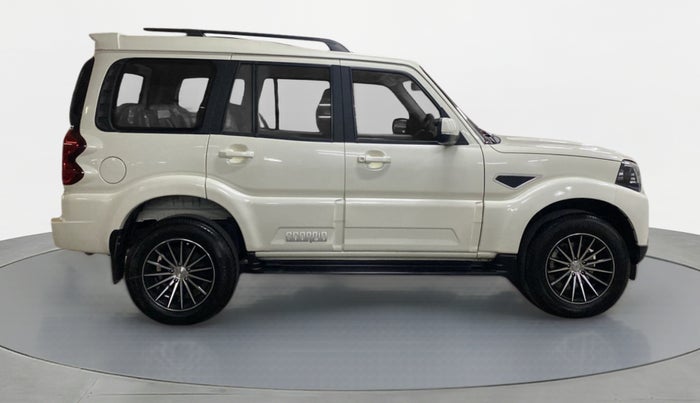 2021 Mahindra Scorpio S9, Diesel, Manual, 28,622 km, Right Side View