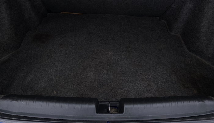 2015 Honda Amaze 1.2 SMT I VTEC, Petrol, Manual, 44,068 km, Boot Inside