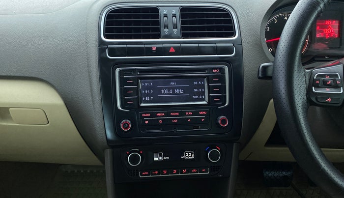 2013 Volkswagen Vento HIGHLINE PETROL AT, Petrol, Automatic, 43,531 km, Air Conditioner