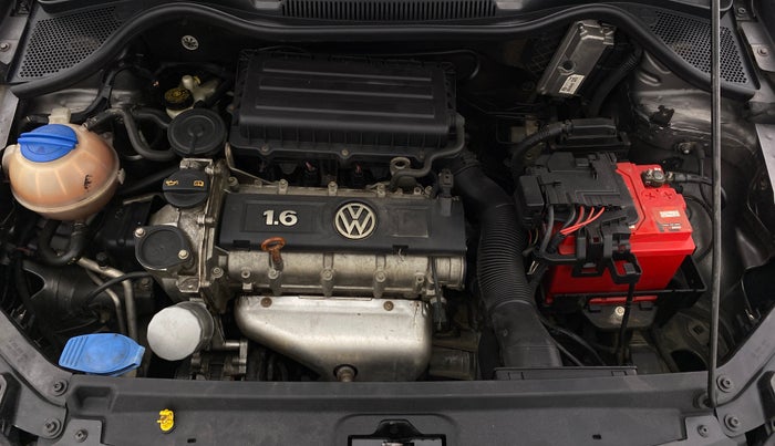 2013 Volkswagen Vento HIGHLINE PETROL AT, Petrol, Automatic, 43,531 km, Open Bonet