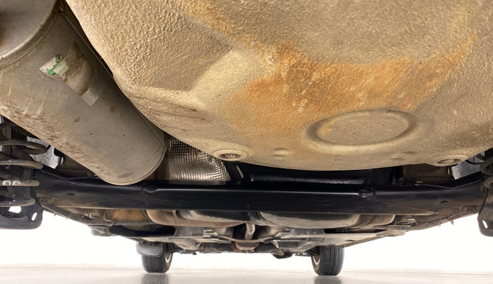 2013 Volkswagen Vento HIGHLINE PETROL AT, Petrol, Automatic, 43,531 km, Rear Underbody