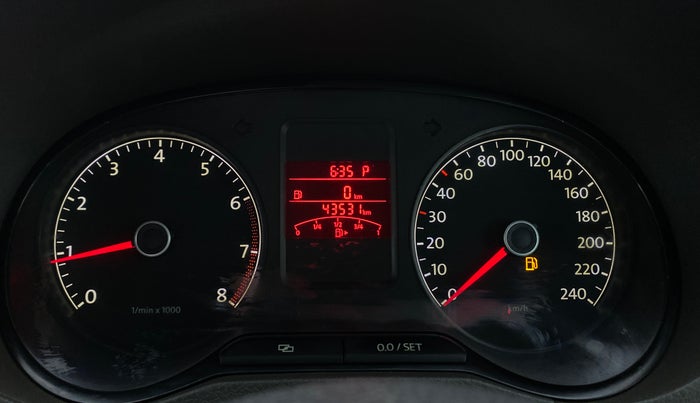 2013 Volkswagen Vento HIGHLINE PETROL AT, Petrol, Automatic, 43,531 km, Odometer Image