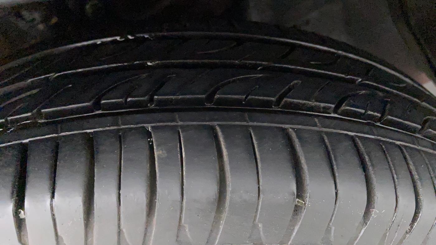 2012 Honda City V AT, Petrol, Automatic, 56,992 km, Left Front Tyre Tread