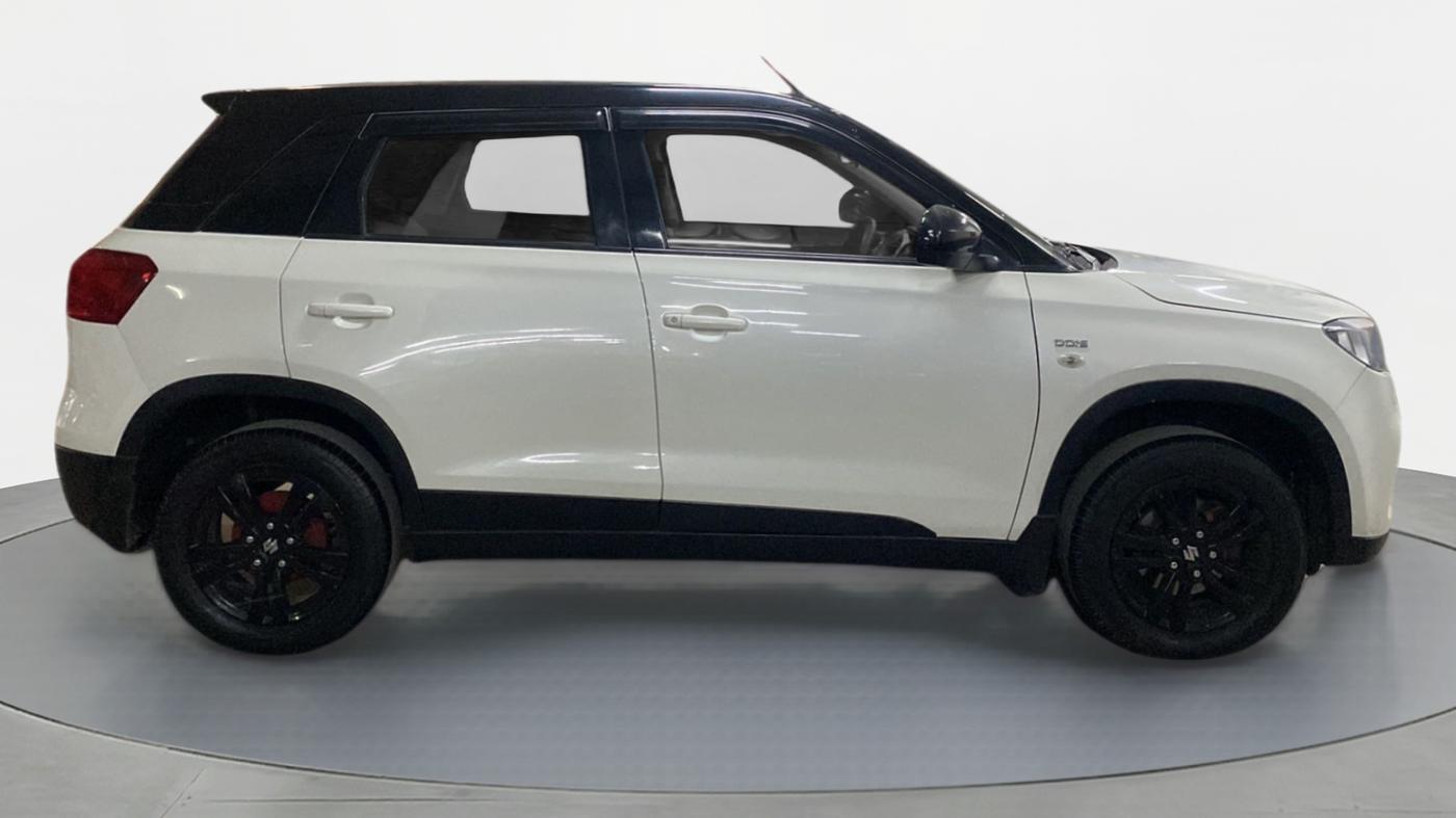 2019 Maruti Vitara Brezza LDI, Diesel, Manual, 33,981 km, Right Side View