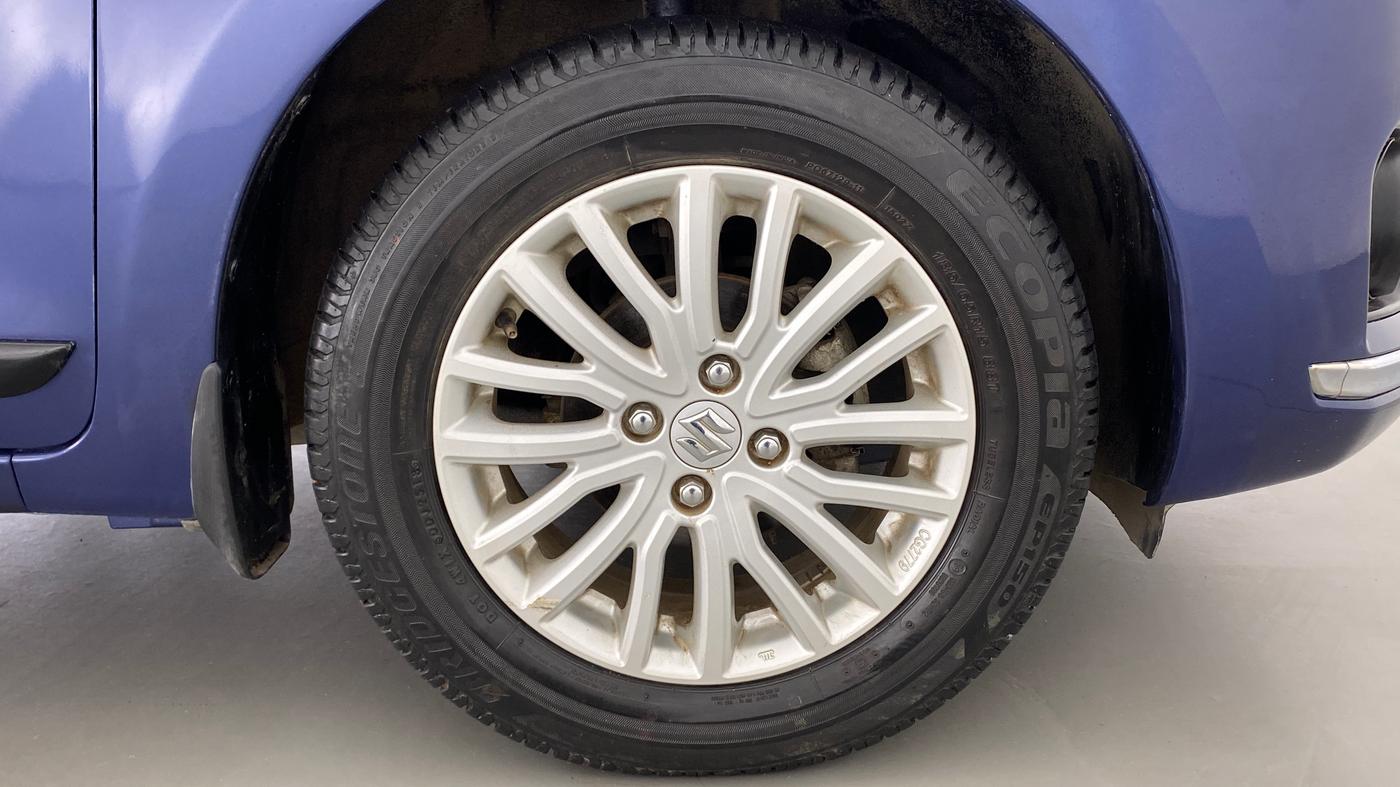 2018 Maruti Dzire ZXI AMT, Petrol, Automatic, 18,105 km, Right Front Wheel