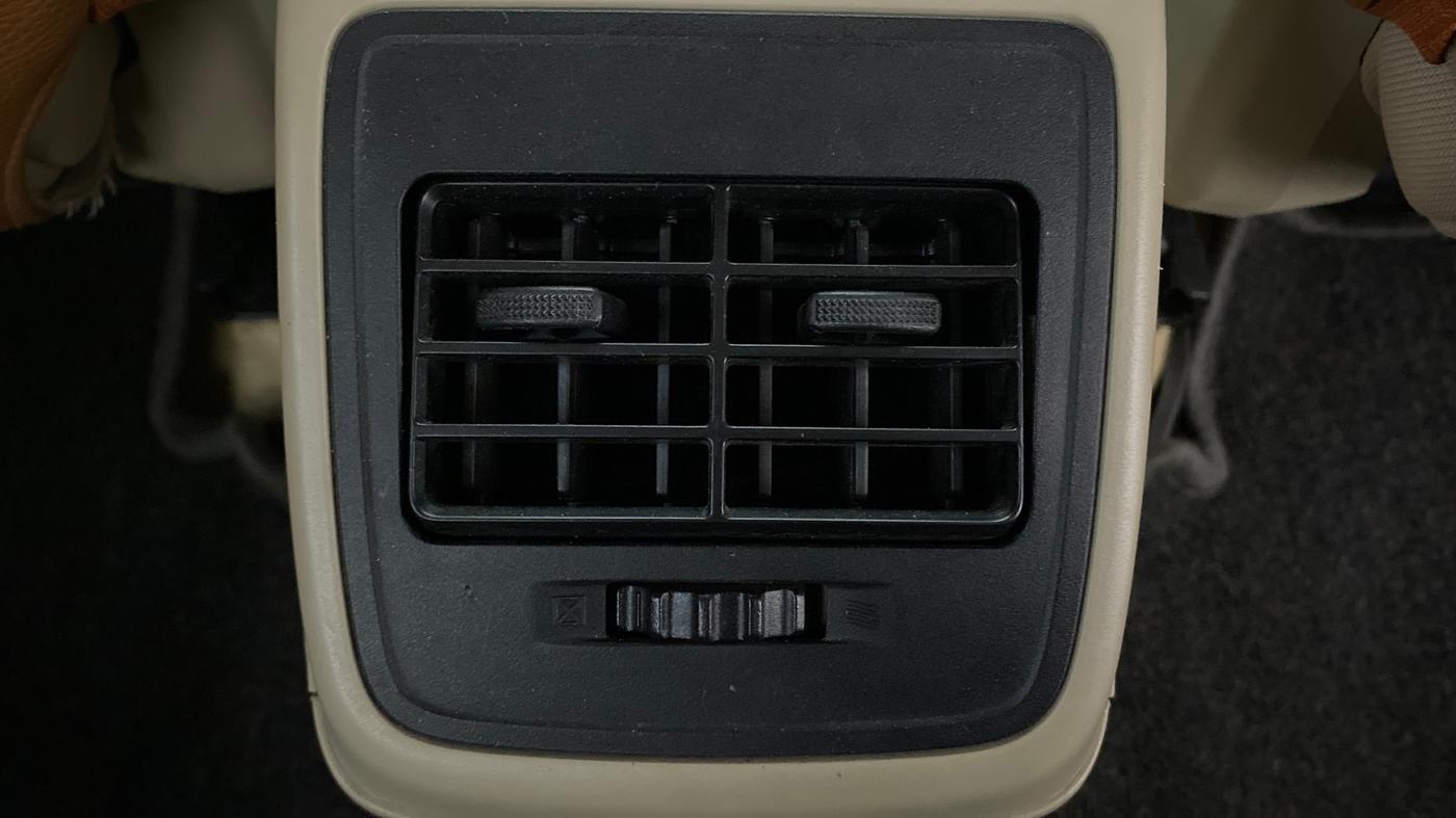 2018 Maruti Dzire ZXI AMT, Petrol, Automatic, 18,105 km, Rear AC Vents